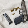 Casamassima, in cantina nascondeva una pistola illegale. Arrestato 19enne