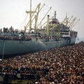 26 anni fa lo sbarco della nave Vlora nel porto di Bari
