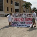 Test di Medicina, Link Bari protesta contro il numero chiuso. Gli studenti: «Esame difficile»