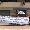 A Bari la protesta contro la riforma dell'insegnamento scolastico: «No ai 60 Cfu»