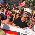 Puglia Pride, l'orgoglio arcobaleno ha invaso il centro di Bari