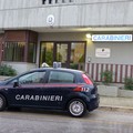 Noci, rubano in un supermercato e cercano di corrompere i carabinieri. Arrestati