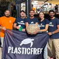 Plastic Free, nuova pulizia della spiaggia a Pane e Pomodoro