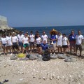 San Giorgio, i volontari di Retake Bari e Motus Project puliscono la spiaggia