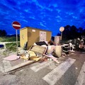 Strade ridotte a discarica, la denuncia da Sant'Anna del sindaco della notte