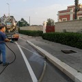 Lungomare di Bari, ripresa la pulizia delle caditoie