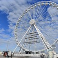 Lungomare di Bari, ecco la ruota panoramica: l'apertura questa mattina