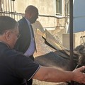 Incendio nella parrocchia di San Girolamo, il sindaco incontra il parroco