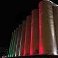Porto di Bari, i silos granai si tingono di tricolore