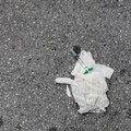 Una siringa abbandonata in via Enrico Toti, la denuncia sulla pagina di Decaro