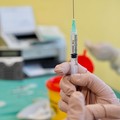 Campagna vaccinale per la terza dose, a Bari il poliambulatorio si trasforma in hub
