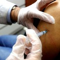 Troppo pochi vaccini in Puglia, i medici di base: «La nostra partecipazione finisce qui»