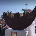 Al porto di Bari arriva  "La Nave della Speranza ", scultura dell'artista albanese Ledi Shaban