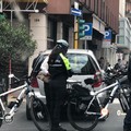 Bari, in azione i vigili in bicicletta. Piogge di multe in via Argiro