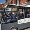 Troppi cantieri in città? Tranquilli, a Bari arriva l'Umarell Bus