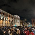  "Bari non chiude ", cinquecento persone in piazza contro il Governo