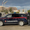 Esercitazione dei Carabinieri a Bari: simulata un'emergenza al cinema con 100 militari e un elicottero