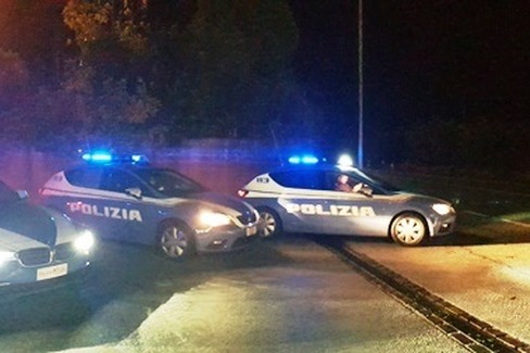 blocco polizia bari