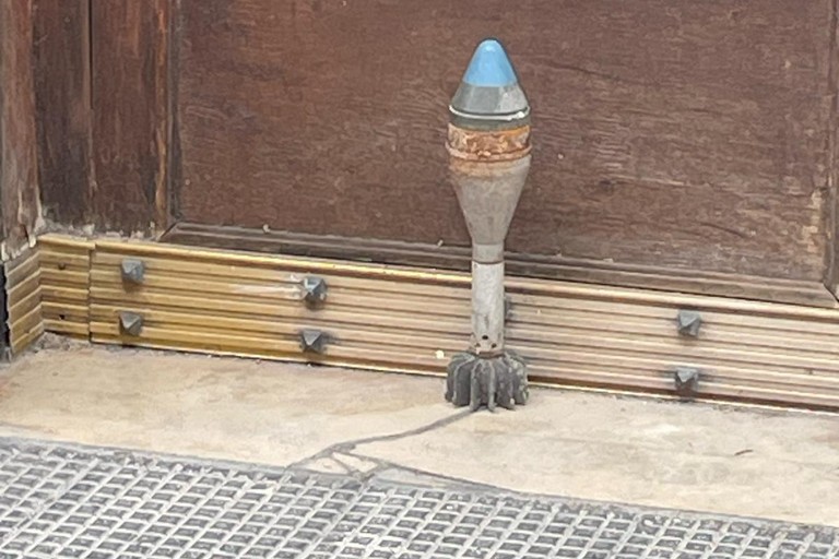 L'ordigno rinvenuto in via Nizza
