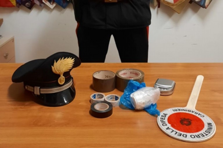 carabinieri putignano droga JPG