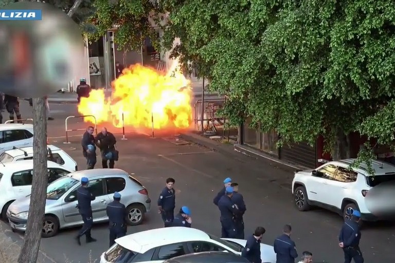 Corteo e scontri contro il Ddl Sicurezza: 12 condannati, una è di Bari