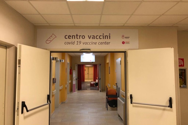 centro vaccini pazienti onco ematologici Ist Tumori Bari