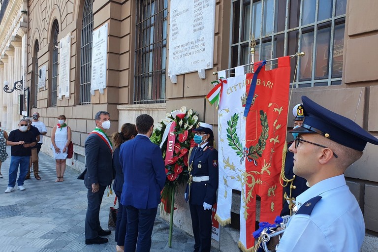 cerimonia strage bologna