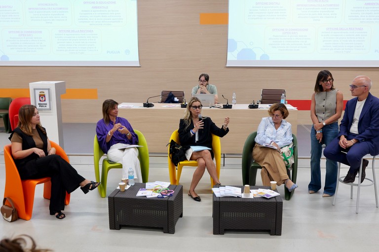 “Connessioni - Women FOR Puglia”