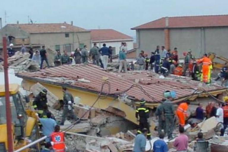 Crollo scuola San Giuliano di Puglia