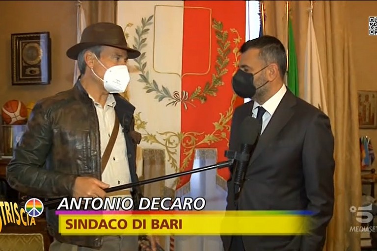 Decaro a Striscia la Notizia