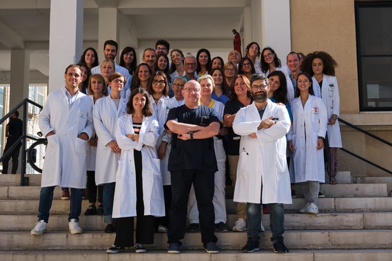 Equipe oncologia. <span>Foto Policlinico di Bari </span>