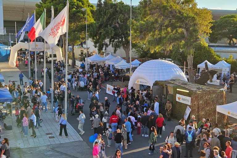 Stand Esercito italiano in Fiera del Levante. <span>Foto Esercito Italiano </span>