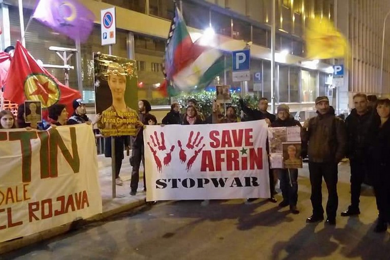 Manifestazione #defendAfrin