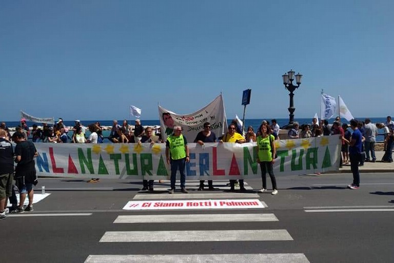 La manifestazione contro il decreto Martina