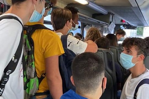 Gli autobus pieni
