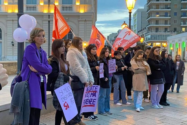 Manifestazione Bari per i disturbi del comportamento alimentare