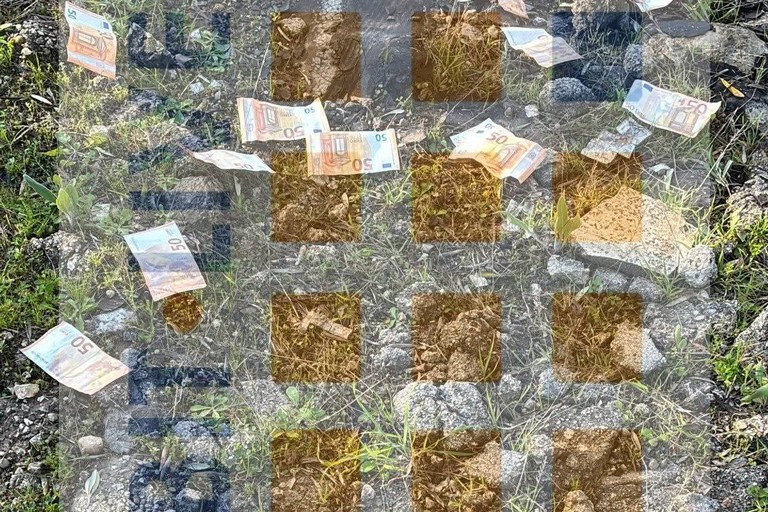 Le banconote ritrovate dalla Polizia di Stato