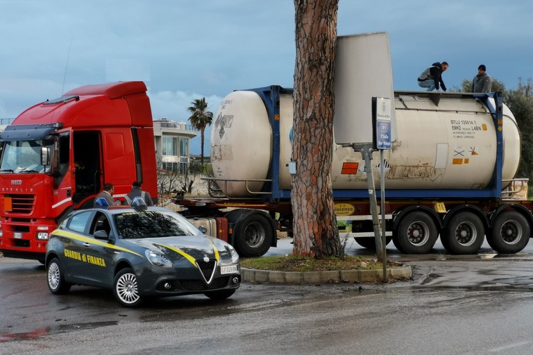 sequestro gasolio