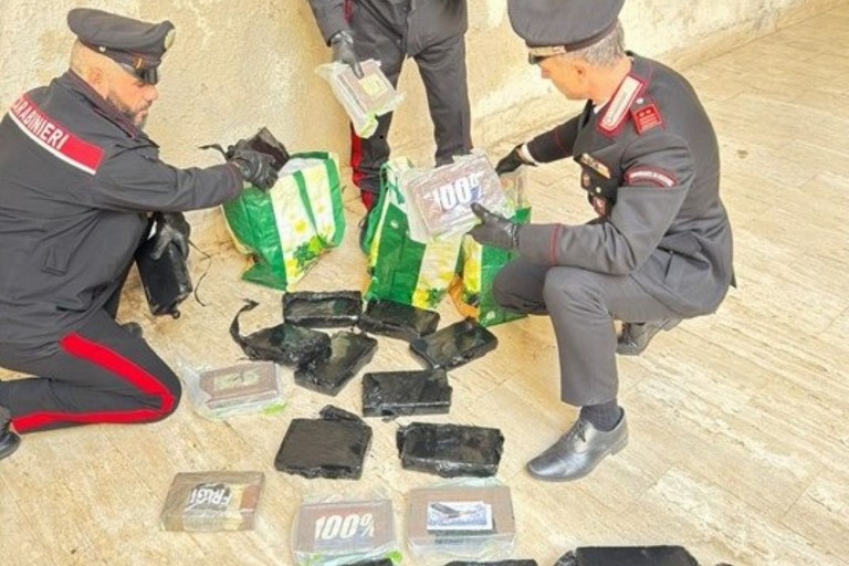 Sequestro droga Monopoli