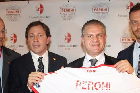 giancaspro presentazione peroni. <span>Foto FC Bari 1908</span>