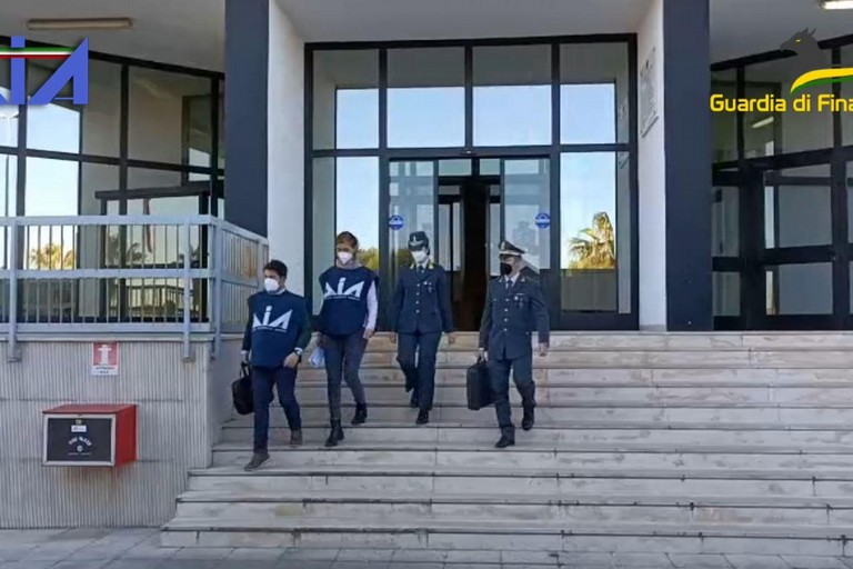 Guardia di Finanza operazione Levante