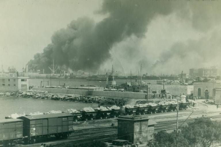 Esplosione nave Henderson