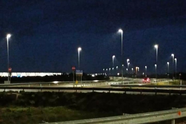 Il viale illuminato