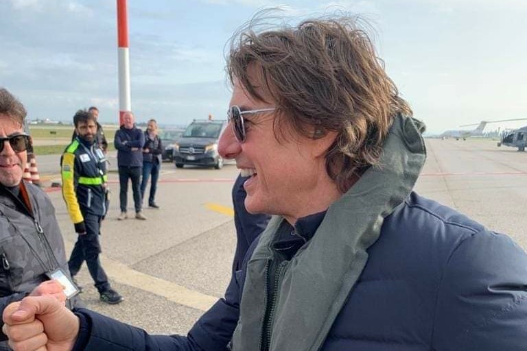 Tom Cruise in aeroporto