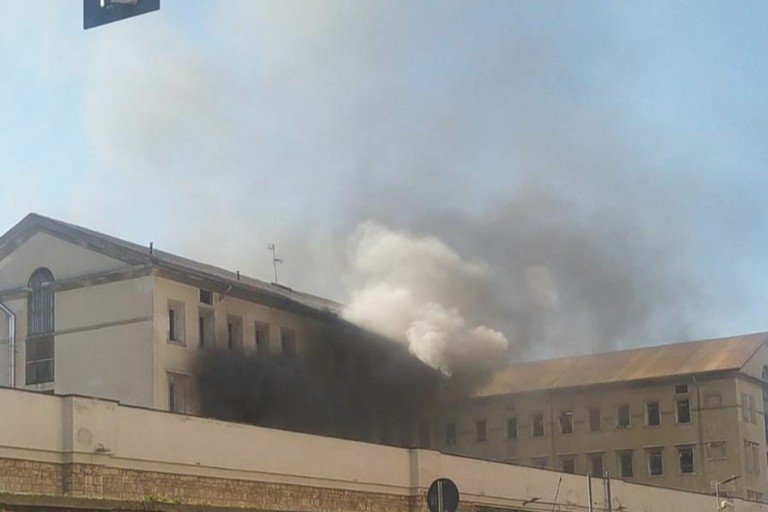L'incendio al carcere di Bari