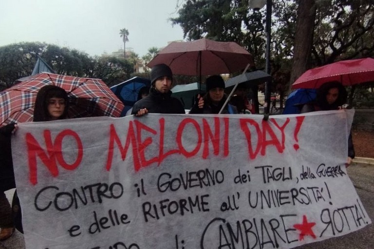 Il corteo a Bari