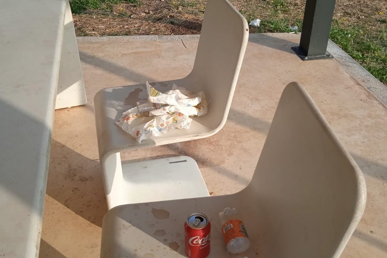 Rifiuti Parco Peppino Impastato