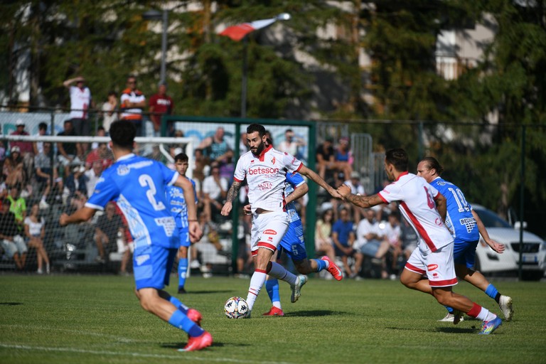 Amichevoli, il Bari supera per 2-1 il Bacigalupo Vasto Marina