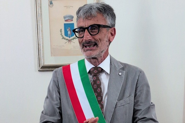 Il sindaco Pino Toscano. <span>Foto facebook.com/toscanosindaco</span>