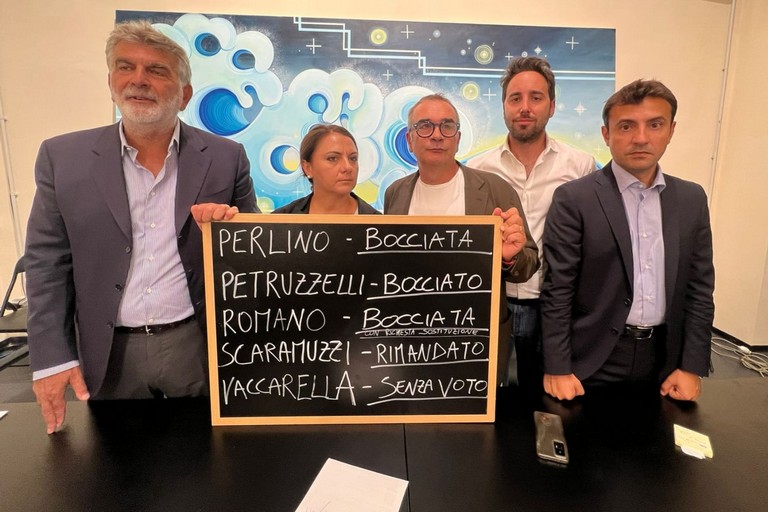 Centrodestra boccia giunta Leccese